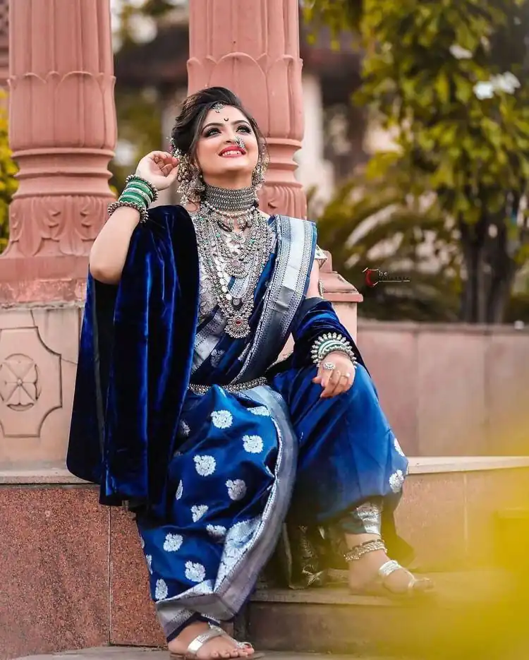 KPR 095 Navy Blue Soft Lichi Silk Saree with Lace Border & Lace Work. Affordable Price ₹1399. Delivery 4-6 Working Days. Shop now. | Creative Sarees, Embroidered Sarees, Bollywood Sarees, Designer Sarees, Ethnic Saree, Modern Digital sarees, Party Wear Sarees, Sarees