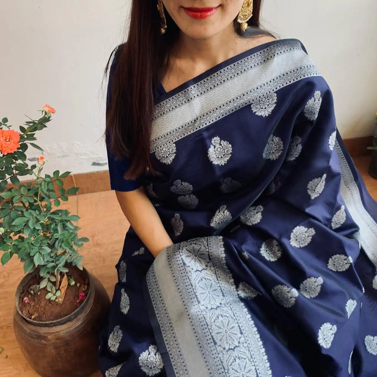 KPR 095 Navy Blue Soft Lichi Silk Saree with Lace Border & Lace Work. Affordable Price ₹1399. Delivery 4-6 Working Days. Shop now. | Creative Sarees, Embroidered Sarees, Bollywood Sarees, Designer Sarees, Ethnic Saree, Modern Digital sarees, Party Wear Sarees, Sarees