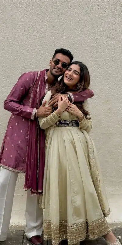 RTC 5957 Off White Chinon Silk Salwar Suit with Thread Embroidery. Available at ₹2449 only. Delivery 4-6 Working Days. Shop now. | Casual Suits, Jump Suits, Tops & Bottoms, Track Suits, Trendy Wear, Creative suits, Designer Suits, Palazzo Suits, Party Wear Suits, Patiala Suits, Salwar suit, Straight Suits