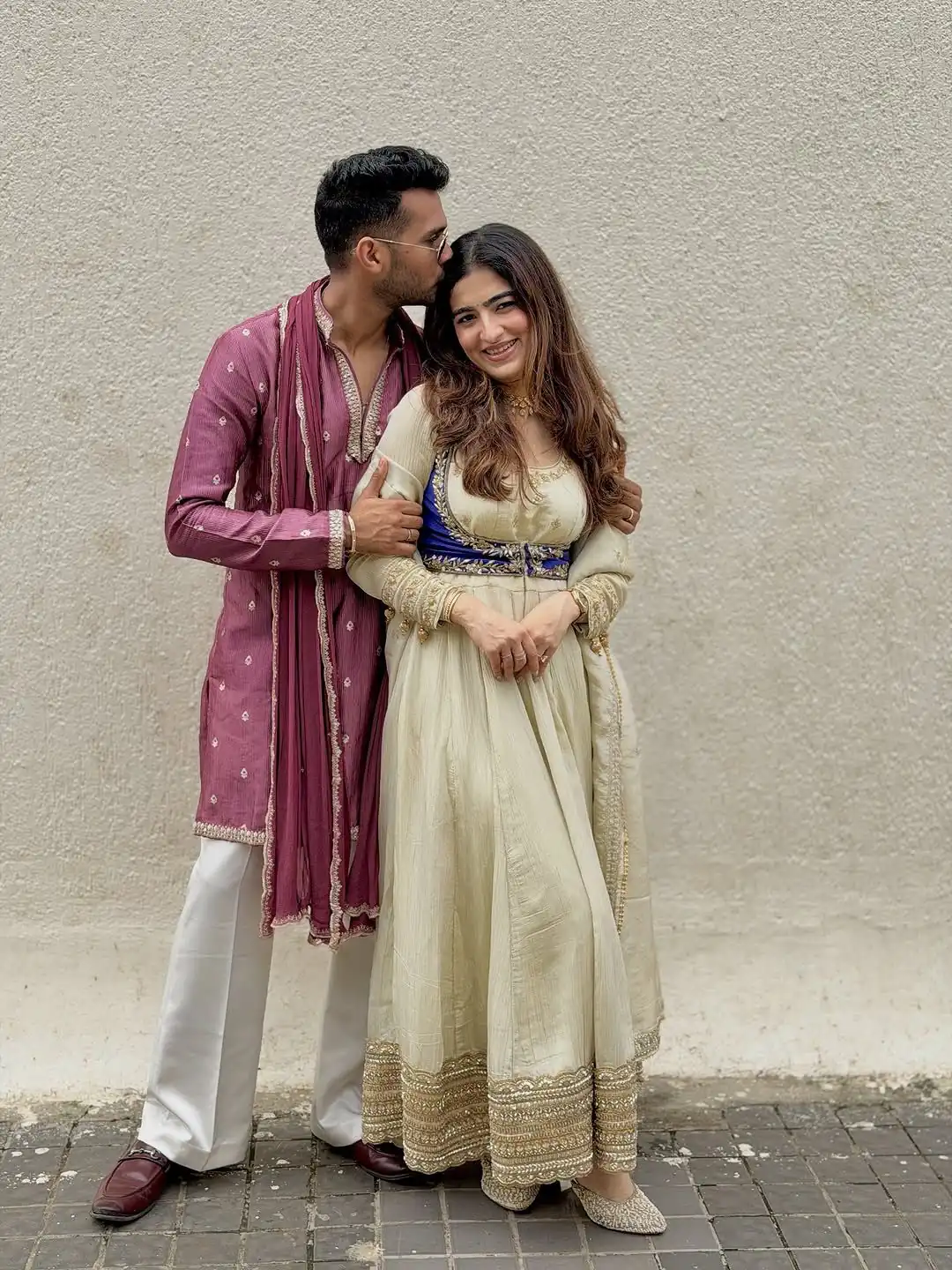 RTC 5957 Off White Chinon Silk Salwar Suit with Thread Embroidery. Available at ₹2449 only. Delivery 4-6 Working Days. Shop now. | Casual Suits, Jump Suits, Tops & Bottoms, Track Suits, Trendy Wear, Creative suits, Designer Suits, Palazzo Suits, Party Wear Suits, Patiala Suits, Salwar suit, Straight Suits