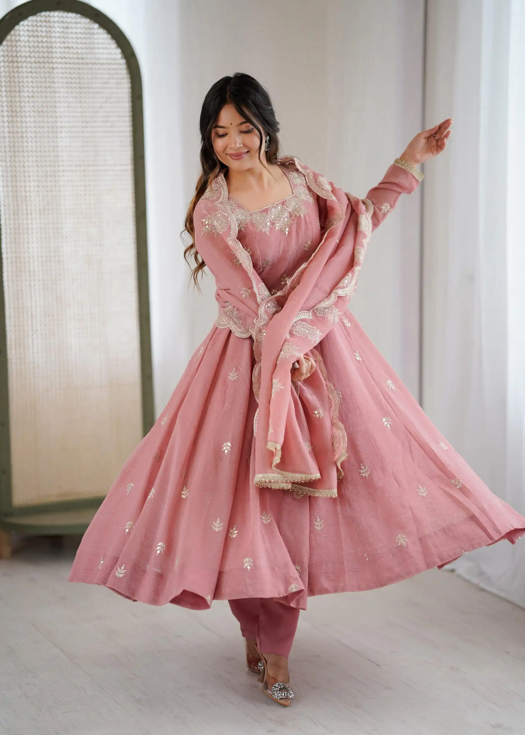 ZF 5011 Onion Crunchy Silk Gown with Embroidery Work. Wedding, Party, Festive, Events Best Price ₹2099. Delivery 4-6 Working Days. Shop now. | Bollywood Gowns, Creative Gowns, Designer Gowns, Embroidered Gowns, Gowns, Party Wear Gowns