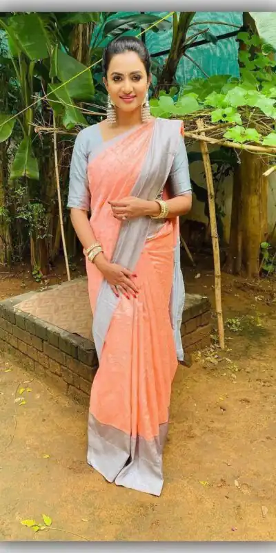 KP 1034 Peach Soft Lichi Silk Saree with Lace Border & Lace Work. Affordable Price ₹1449. Delivery 4-6 Working Days. Shop now. | Creative Sarees, Embroidered Sarees, Bollywood Sarees, Designer Sarees, Ethnic Saree, Modern Digital sarees, Party Wear Sarees, Sarees