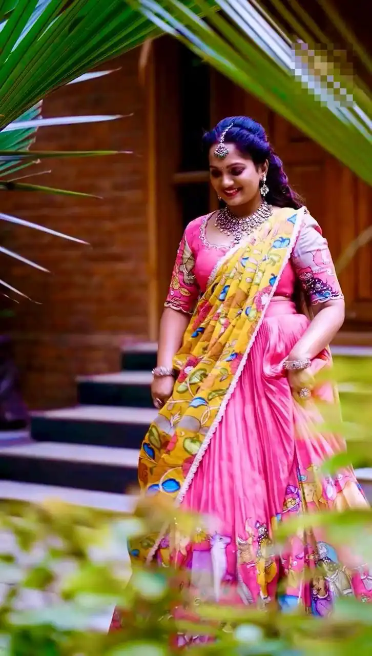 PC 427 Pink Chent Crap Lehenga Choli Perfect for Wedding, Party, Lohri, Ethnic Day, Festival Celebrations – . Affordable Price ₹2079. Delivery 4-6 Work | Bollywood Lehenga, Creative Lehenga, Designer Lehenga, Embroidered Lehenga, Lehenga, Party Wear Lehenga