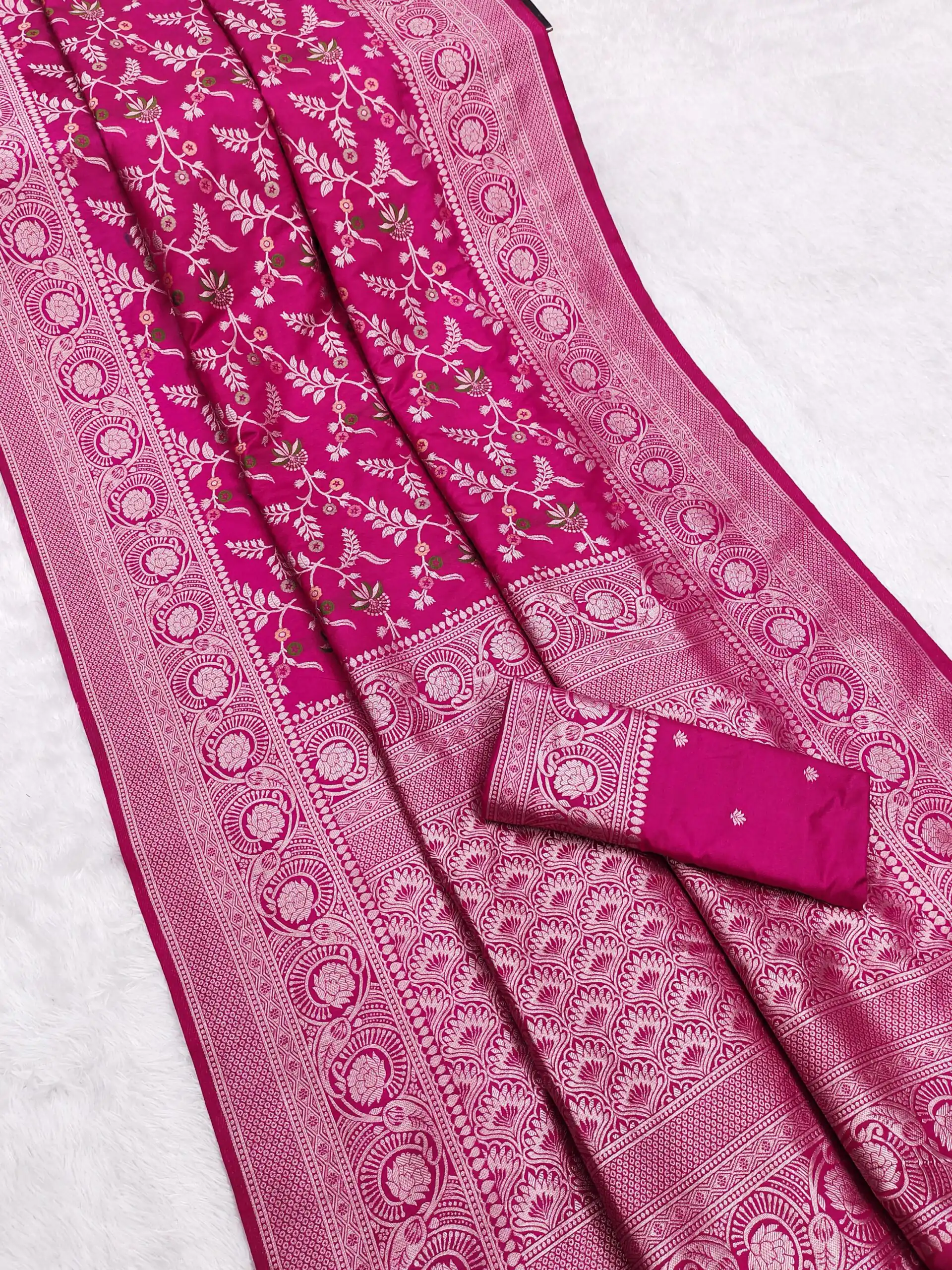 MB 113 Pink Khaddi Pashmina Saree with Lace Work & Zari Work. Introductory Price ₹1949. Delivery 4-6 Working Days. Shop now. | Creative Sarees, Embroidered Sarees, Bollywood Sarees, Designer Sarees, Ethnic Saree, Modern Digital sarees, Party Wear Sarees, Sarees