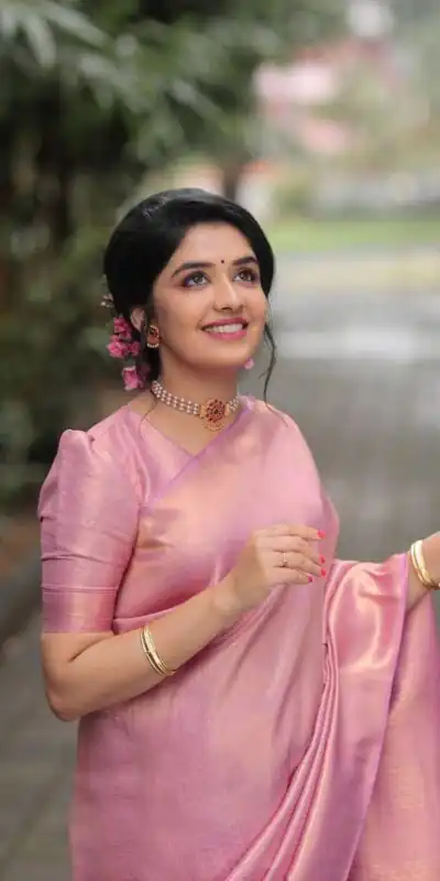 KP 4050 Pink Color Soft Lichi Silk Rich Pallu On All Over Saree Work. Grab it for ₹1399. Delivery 4-6 Working Days. Shop now. | Creative Sarees, Embroidered Sarees, Bollywood Sarees, Designer Sarees, Ethnic Saree, Modern Digital sarees, Party Wear Sarees, Sarees