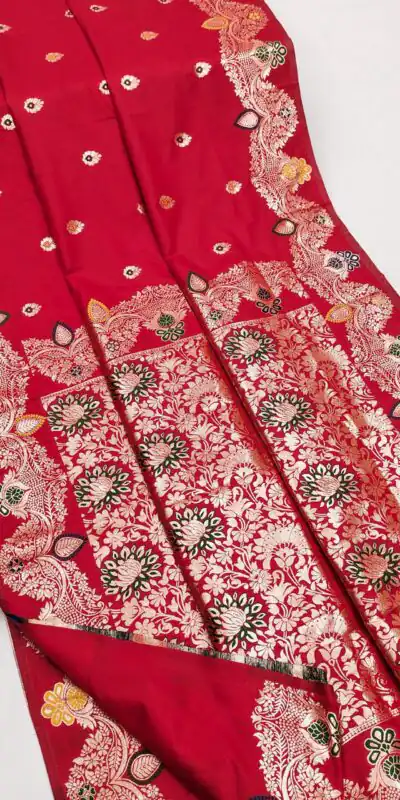 MB 3319 Red Color Banarasi Lace Work Gold Zari Border Saree . Available at ₹1849 only. Delivery 4-6 Working Days. Shop now. | Creative Sarees, Embroidered Sarees, Bollywood Sarees, Designer Sarees, Ethnic Saree, Modern Digital sarees, Party Wear Sarees, Sarees