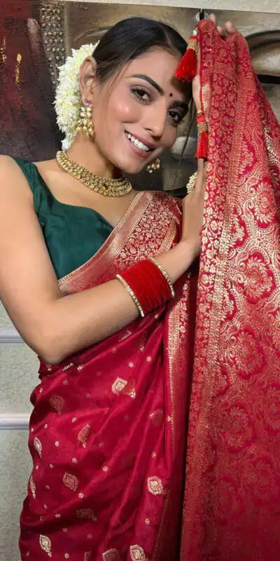 KPR 210 Red Soft Lichi Silk Saree with Lace Work & Lace Border. Special Price ₹1399. Delivery 4-6 Working Days. Shop now. | Creative Sarees, Embroidered Sarees, Bollywood Sarees, Designer Sarees, Ethnic Saree, Modern Digital sarees, Party Wear Sarees, Sarees