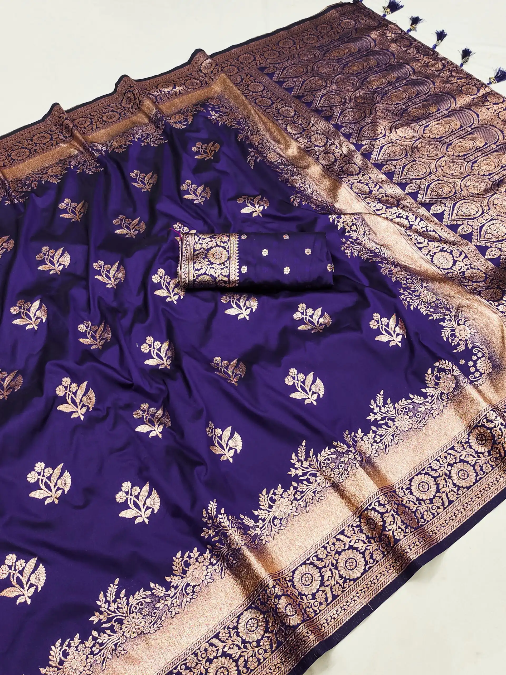 MB 39 Royal Blue Color Banarasi Silk Saree with Lace Work & Zari Work. Grab it for ₹1999. Delivery 4-6 Working Days. Shop now. | Creative Sarees, Embroidered Sarees, Bollywood Sarees, Designer Sarees, Ethnic Saree, Modern Digital sarees, Party Wear Sarees, Sarees