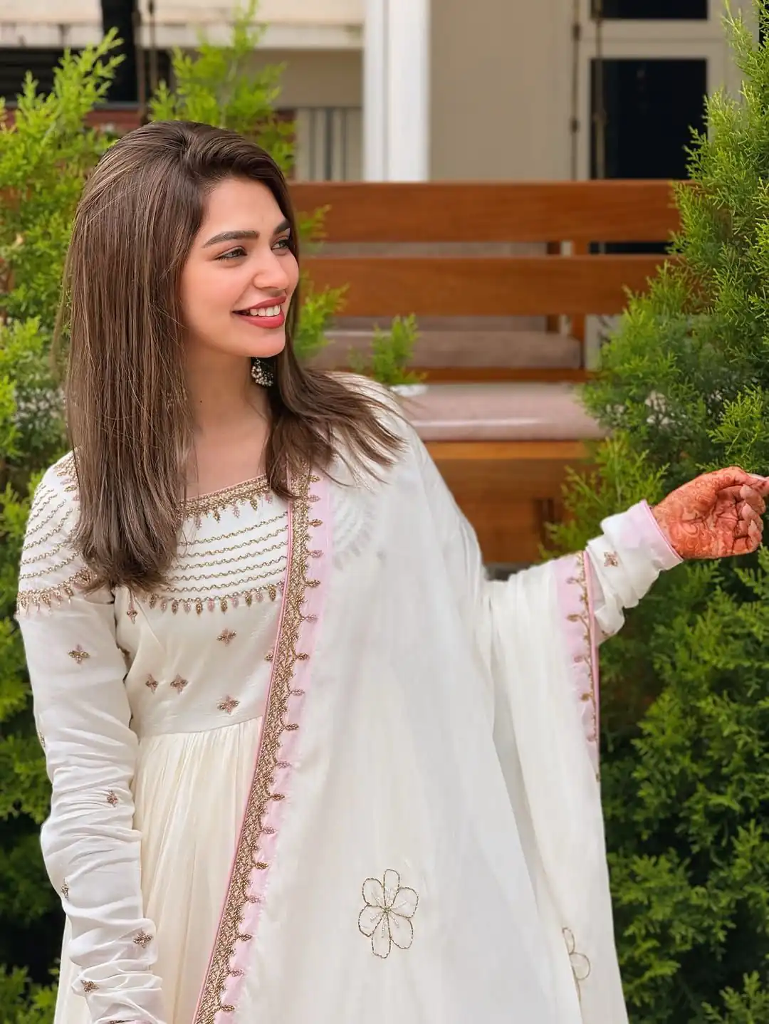 ZF 426 White Georgette Gown Perfect for Wedding, Party, Eid, Festival Celebrations, Haldi – . Introductory Price ₹1849. Delivery 4-6 Working Days. | Bollywood Gowns, Creative Gowns, Designer Gowns, Embroidered Gowns, Gowns, Party Wear Gowns