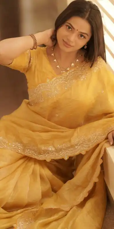 JR 642 Yellow Soft gold crush Saree Perfect for Wedding, Party, Diwali, Pongal, Baisakhi – . Now at just ₹1999. Delivery 4-6 Working Days. Shop now. | Creative Sarees, Embroidered Sarees, Bollywood Sarees, Designer Sarees, Ethnic Saree, Modern Digital sarees, Party Wear Sarees, Sarees