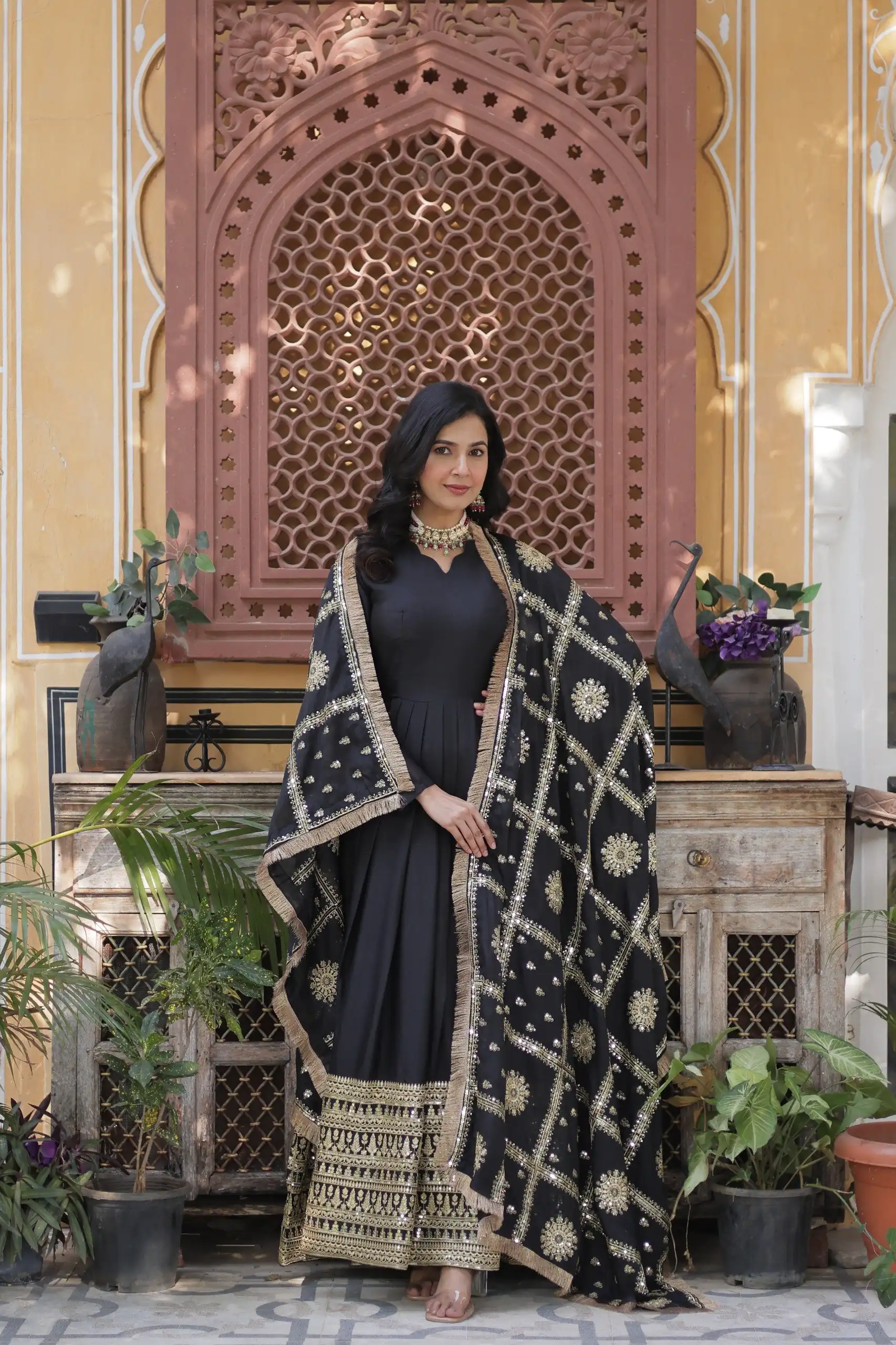 KA 1139 Black Star Georgette Gown Perfect for Wedding, Party, Onam, Mehendi, Traditional Day – . Affordable Price ₹3149. Delivery 4-6 Working Days. | Bollywood Gowns, Creative Gowns, Designer Gowns, Embroidered Gowns, Gowns, Party Wear Gowns
