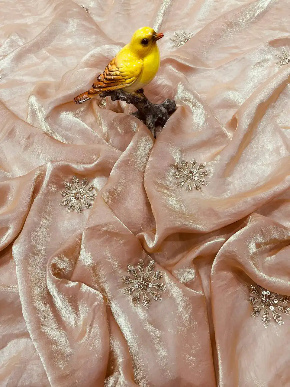 BT 3142 Cream Fandy Satin Silk Saree Perfect for Wedding, Party, Karwa Chauth, Reception, Pooja – . Festive Deal ₹1999. Delivery 4-6 Working Days. | Creative Sarees, Bollywood Sarees, Designer Sarees, Embroidered Sarees, Ethnic Saree, Modern Digital sarees, Party Wear Sarees, Sarees