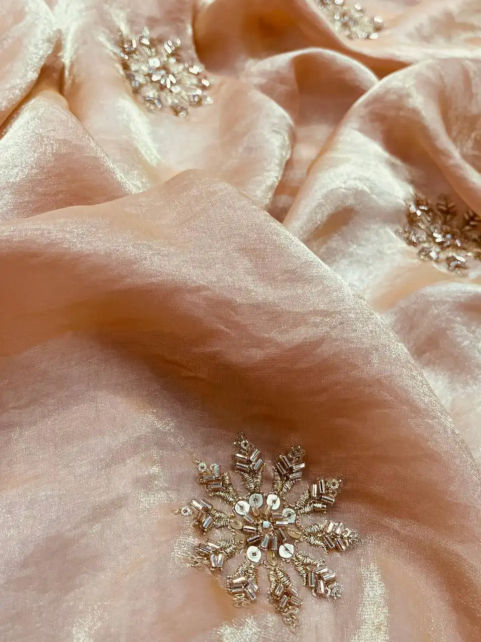 BT 3142 Cream Fandy Satin Silk Saree Perfect for Wedding, Party, Karwa Chauth, Reception, Pooja – . Festive Deal ₹1999. Delivery 4-6 Working Days. | Creative Sarees, Bollywood Sarees, Designer Sarees, Embroidered Sarees, Ethnic Saree, Modern Digital sarees, Party Wear Sarees, Sarees