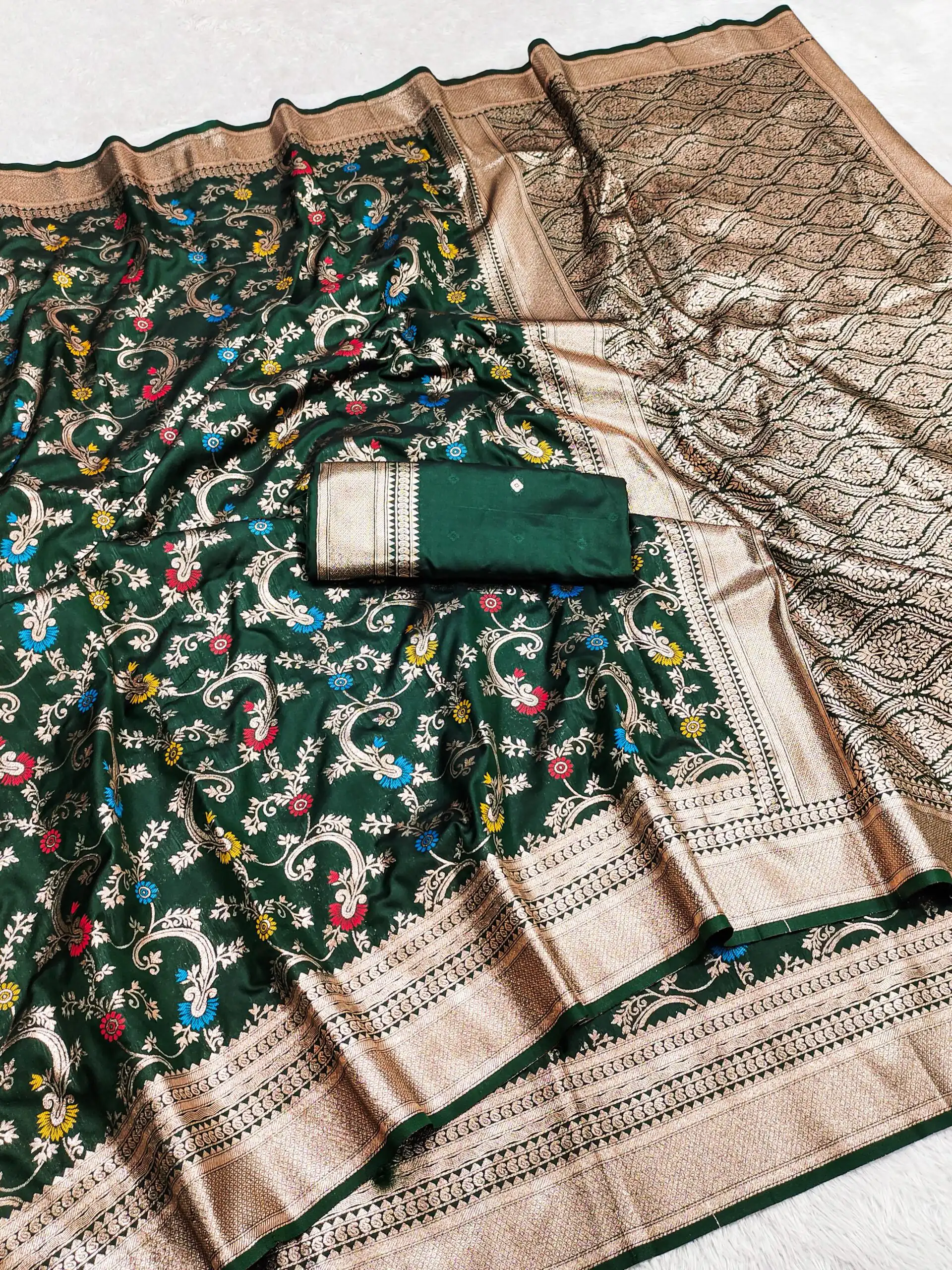 MB Green Pink Banarasi silk Saree with Zari Work & Lace Work. Wedding, Party, Festive, Now at just ₹1949. Delivery 4-6 Working Days. Shop now. | Creative Sarees, Embroidered Sarees, Bollywood Sarees, Designer Sarees, Ethnic Saree, Modern Digital sarees, Party Wear Sarees, Sarees