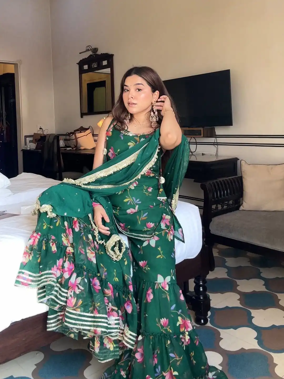 KD 1562 Green Faux Georgette Salwar Suit Perfect for Wedding, Party, Ethnic Day, Traditional Day, Family Gatherings – . Exclusive Offer ₹2099. Deliver | Casual Suits, Jump Suits, Creative suits, Designer Suits, Palazzo Suits, Party Wear Suits, Patiala Suits, Salwar suit, Straight Suits