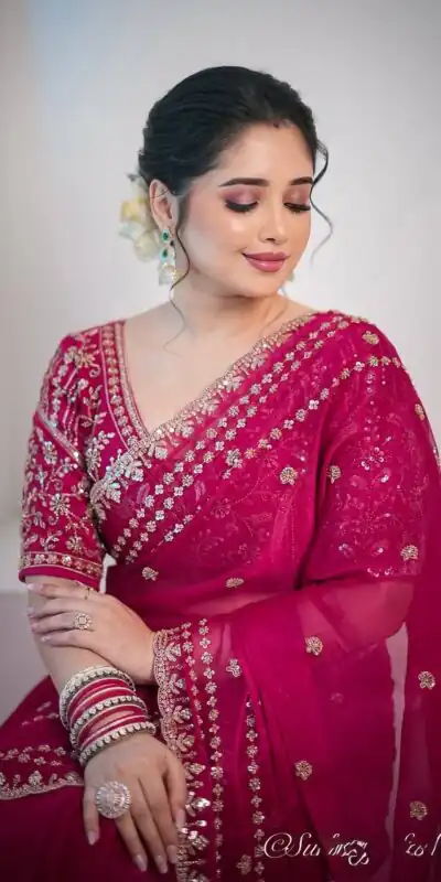 JR 664 Pink in Soft Space Silk Zari Work & Embroidery Work Saree. Available at ₹1949 only. Delivery 4-6 Working Days. Shop now. | Creative Sarees, Bollywood Sarees, Designer Sarees, Embroidered Sarees, Ethnic Saree, Modern Digital sarees, Party Wear Sarees, Sarees