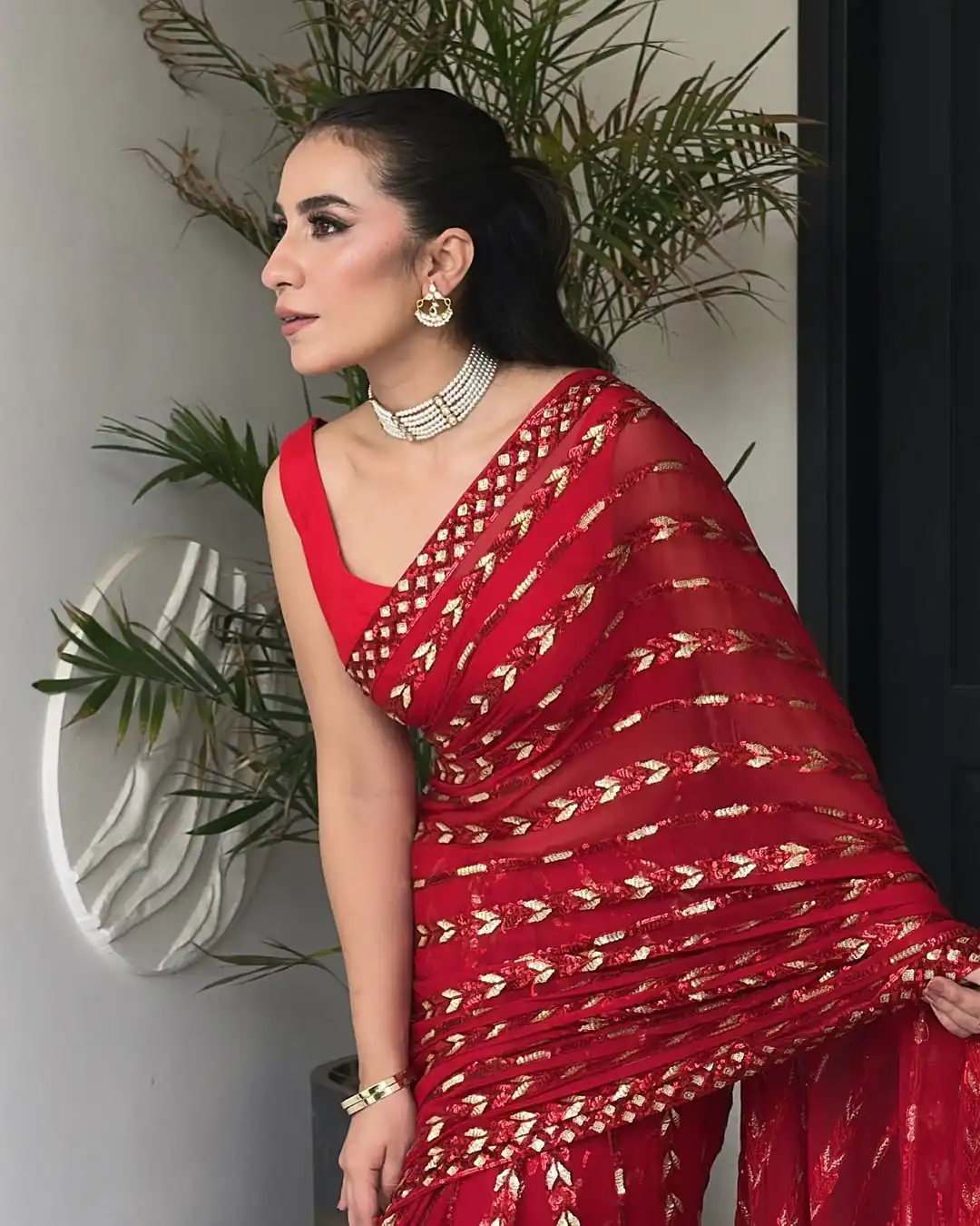 JR 635 Red Color Georgette Saree with Lace Work & Embroidery Work. Exclusive Offer ₹1949. Delivery 4-6 Working Days. Shop now. | Creative Sarees, Bollywood Sarees, Designer Sarees, Embroidered Sarees, Ethnic Saree, Modern Digital sarees, Party Wear Sarees, Sarees