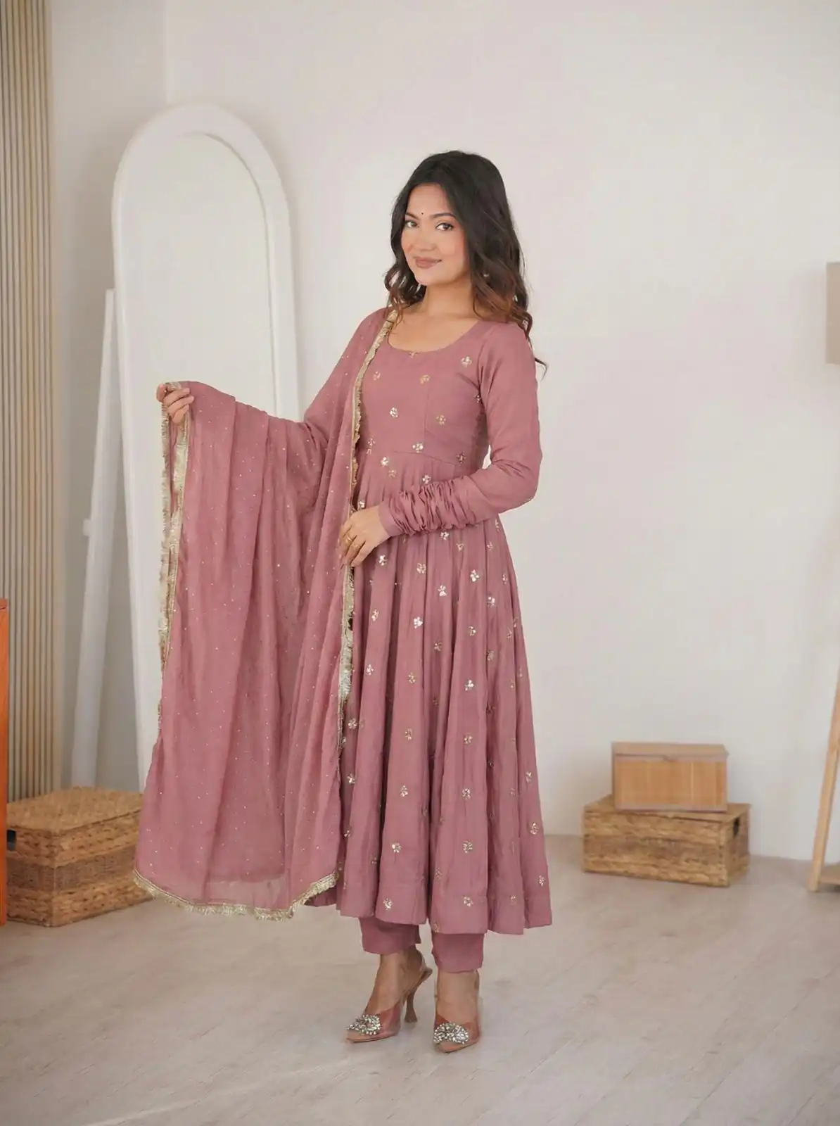 Shiny Peach Roman Silk Embroidery Work Salwar Suit - Image 4