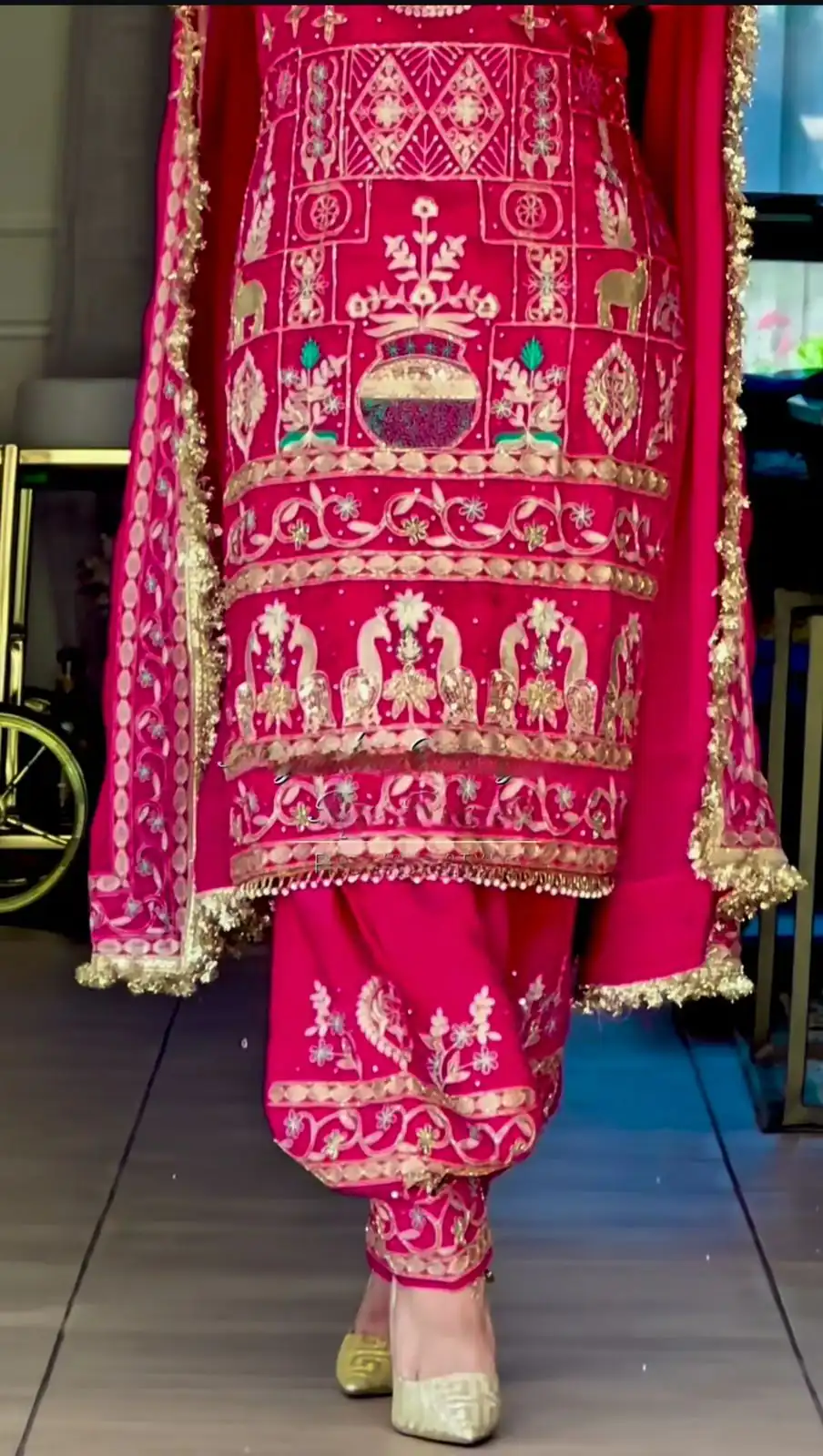 Stylish Pink Natural Crepe Sequence Work Salwar Suit - Image 3