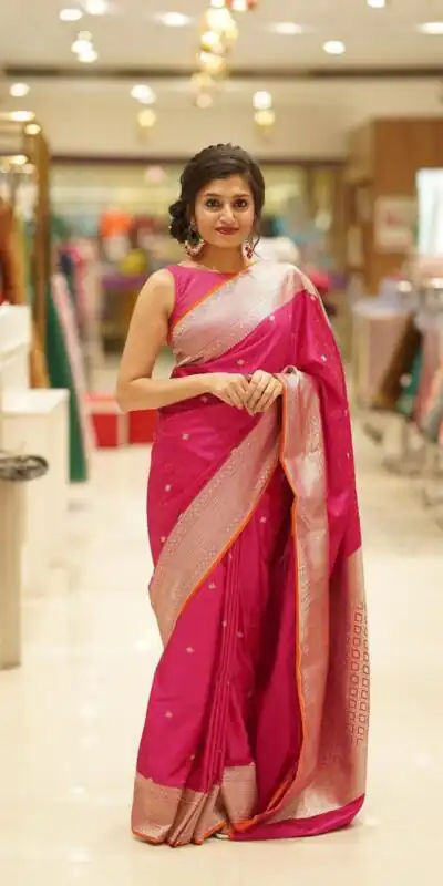 Red Soft Lichi Silk On All Over Border Saree