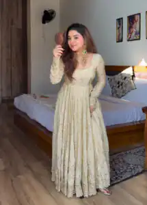 SRK 5329 Cream Crunchy Silk Salwar Suit Perfect for Wedding, Party, Onam, Housewarming, Karwa Chauth – . Get it for ₹2449. Delivery 4-6 Working Days. | Anarkali Suits, Bollywood Anarkali, Creative-Anarkali, Designer Anarkali, Embroidered Anarkali, Party Wear Anarkali