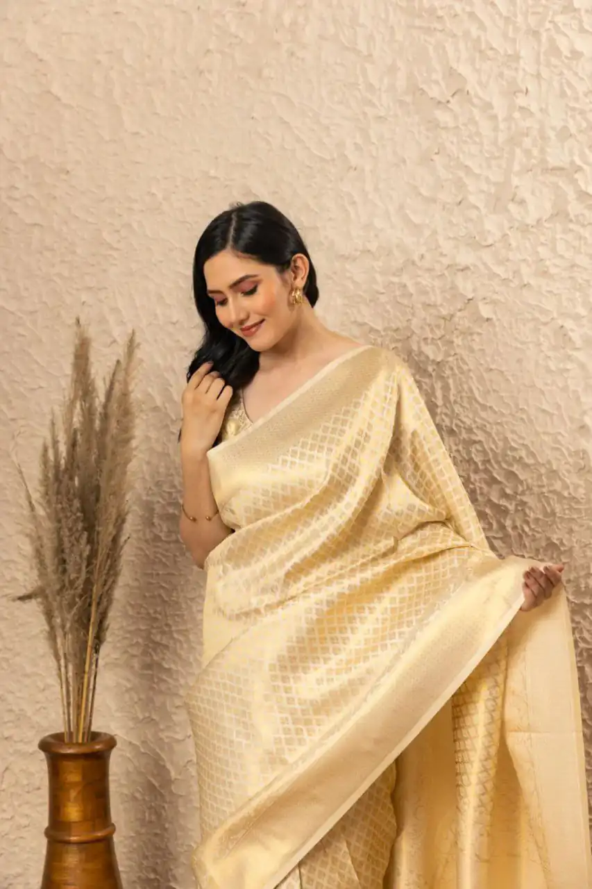 KPR 073 Off White Soft Lichi Silk Saree Perfect for Wedding, Party, Reception, Diwali, Ethnic Day – . Affordable Price ₹1299. Delivery 4-6 Working Days. | Creative Sarees, Bollywood Sarees, Designer Sarees, Embroidered Sarees, Ethnic Saree, Modern Digital sarees, Party Wear Sarees, Sarees