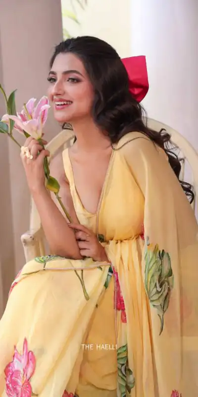 NC 5497 Yellow Soft Tebby Silk Saree. Perfect for Wedding, Party, Onam, Family Gatherings, Mehendi – Festive Deal ₹2049. Delivery 4-6 Working Days | Creative Sarees, Bollywood Sarees, Designer Sarees, Embroidered Sarees, Ethnic Saree, Modern Digital sarees, Party Wear Sarees, Sarees