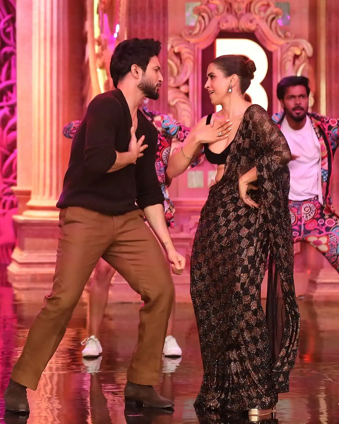 DF 3479 Black Faux Georgette Saree Perfect for Wedding, Party, Bridal Wear, Baisakhi, Raksha Bandhan –. Introductory Price ₹1699. Delivery 4-6 Workin | Creative Sarees, Bollywood Sarees, Designer Sarees, Embroidered Sarees, Ethnic Saree, Modern Digital sarees, Party Wear Sarees, Sarees