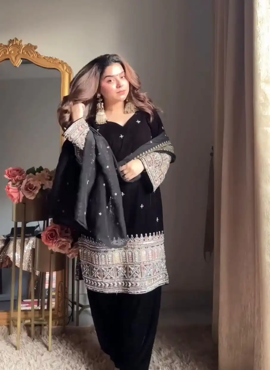 Black Velvet With Sequence Work Salwar Suit - Image 3