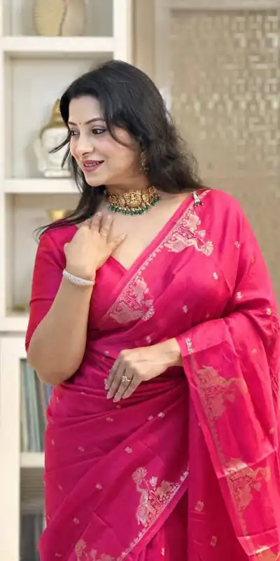 KP 6085 Red Pink Lichi Silk Saree with Lace Border & Lace Work. Special Price ₹1449. Delivery 4-6 Working Days. Shop now. | Creative Sarees, Bollywood Sarees, Designer Sarees, Embroidered Sarees, Ethnic Saree, Modern Digital sarees, Party Wear Sarees, Sarees