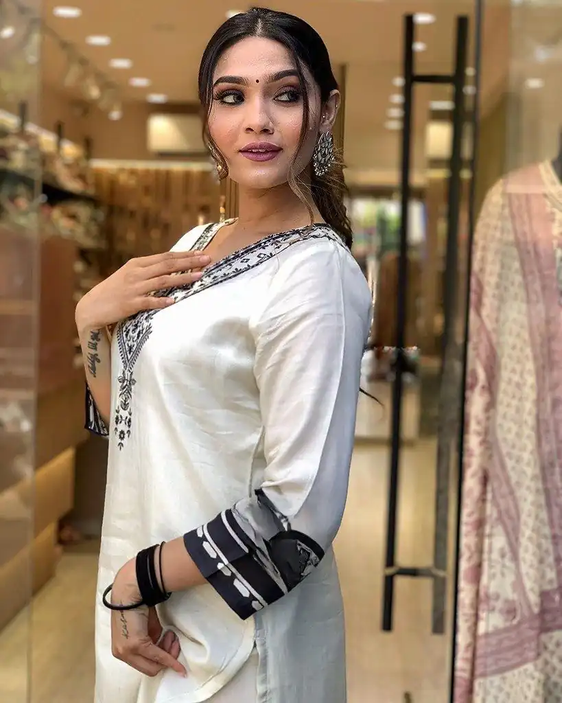 DC G20 White in Maslin Digital Print Salwar Suit . Wedding, Party, Festive, Events, Introductory Price ₹1549. Delivery 4-6 Working Days. Shop now. | Casual Suits, Jump Suits, Creative suits, Designer Suits, Palazzo Suits, Party Wear Suits, Patiala Suits, Salwar suit, Straight Suits