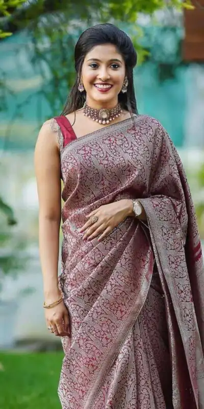 KPR 125 Wine Soft Lichi Silk Saree Perfect for Wedding, Party, Reception, Diwali, Ethnic Day – . Affordable Price ₹1299. Delivery 4-6 Working Days. | Creative Sarees, Bollywood Sarees, Designer Sarees, Embroidered Sarees, Ethnic Saree, Modern Digital sarees, Party Wear Sarees, Sarees