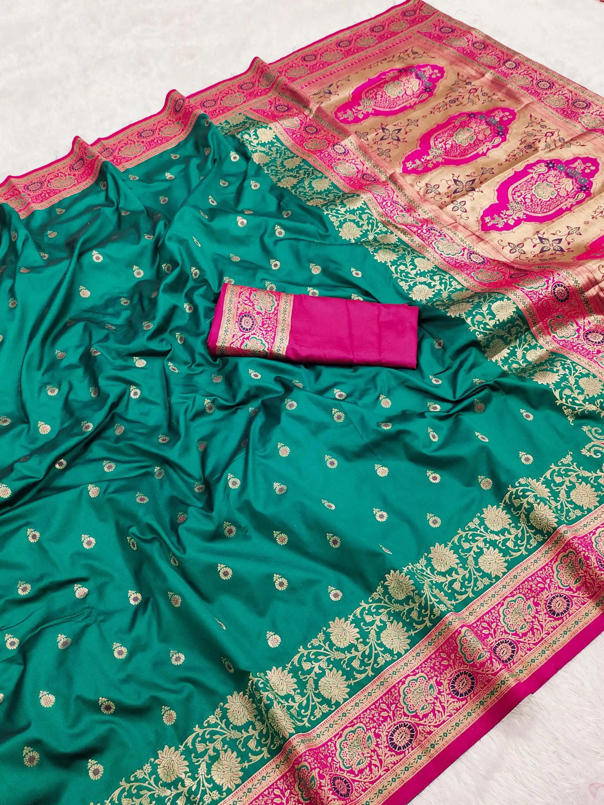 MB 3315 Firozi Color Banarasi Silk Gold Zari Border Saree . Wedding, Party, Festive, Available at ₹2049 only. Delivery 4-6 Working Days. Shop now. | Creative Sarees, Bollywood Sarees, Designer Sarees, Embroidered Sarees, Ethnic Saree, Modern Digital sarees, Party Wear Sarees, Sarees