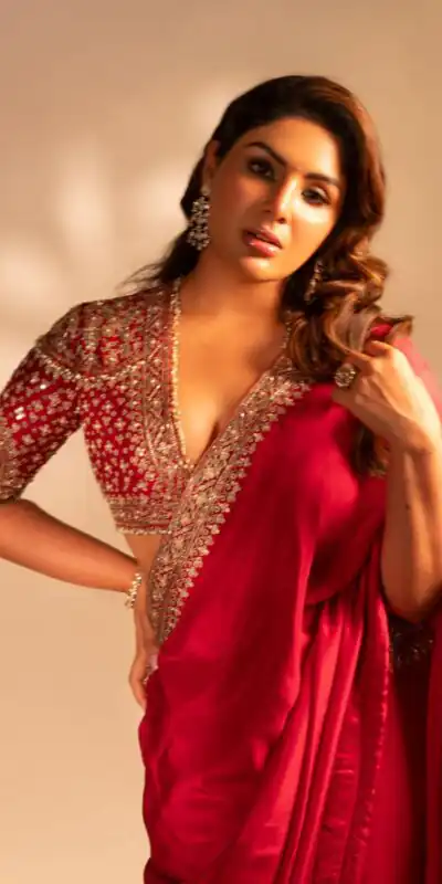 NC 5514 Red Soft Rangoli Silk Saree with Embroidery Work & Lace Work. Special Price ₹1949. Delivery 4-6 Working Days. Shop now. | Creative Sarees, Bollywood Sarees, Designer Sarees, Embroidered Sarees, Ethnic Saree, Modern Digital sarees, Party Wear Sarees, Sarees