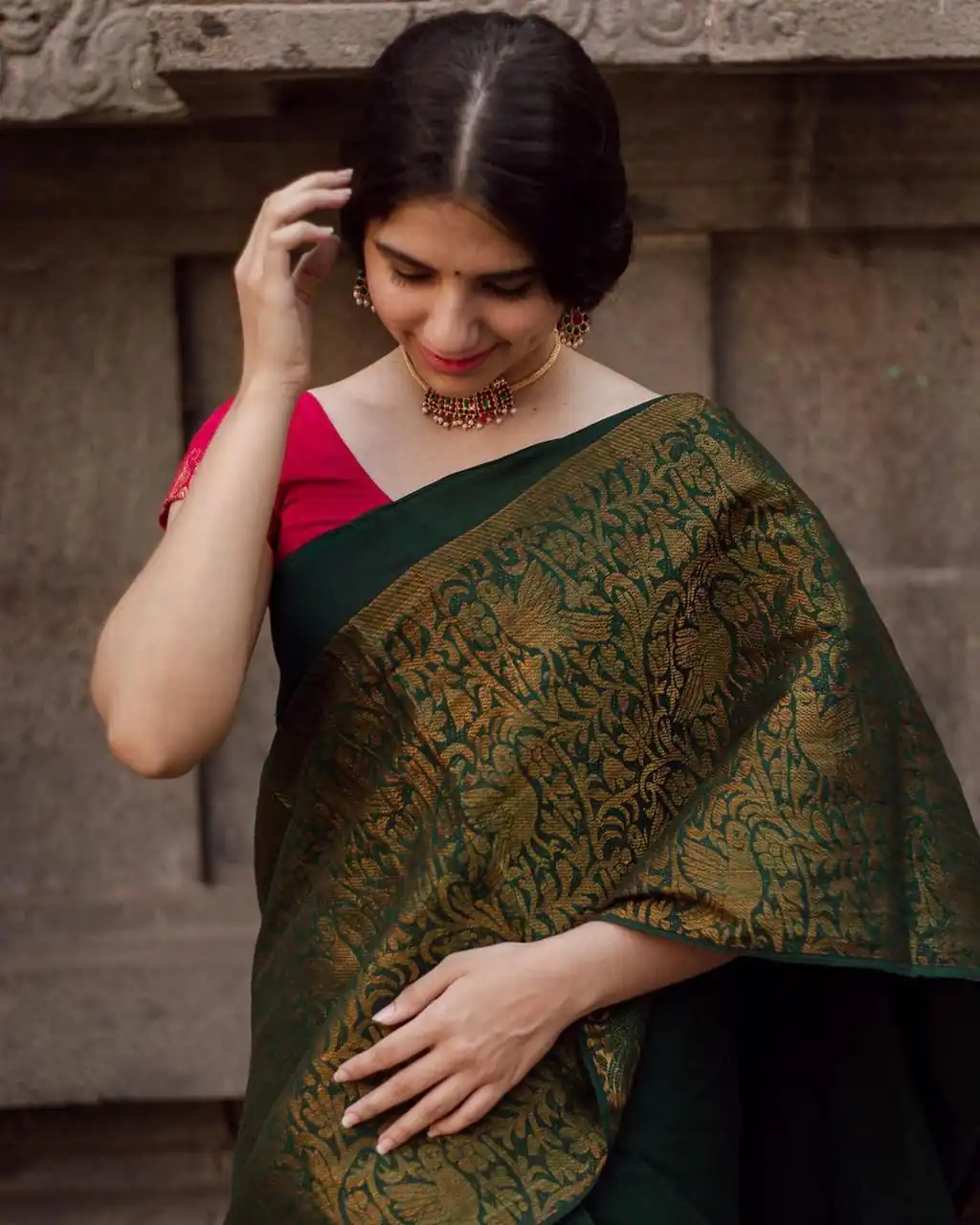 KPR 070 Green Color Soft Lichi Silk Saree with Lace Border & Lace Work. Best Price ₹1349. Delivery 4-6 Working Days. Shop now. | Creative Sarees, Bollywood Sarees, Designer Sarees, Embroidered Sarees, Ethnic Saree, Modern Digital sarees, Party Wear Sarees, Sarees