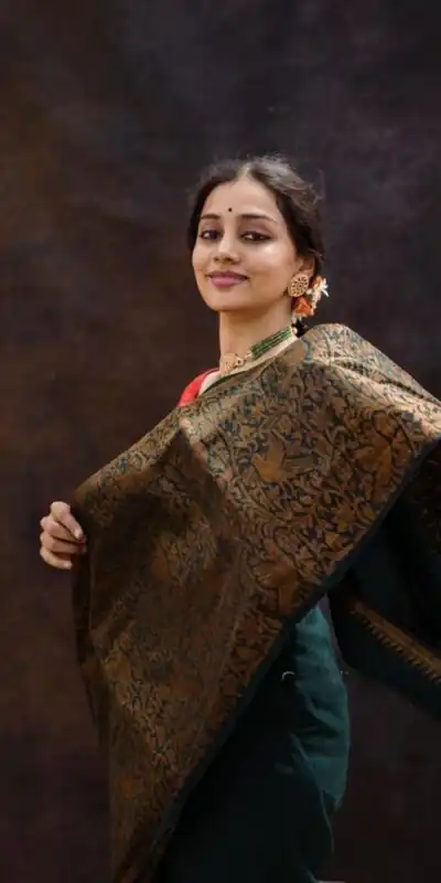 KPR 070 Green Color Soft Lichi Silk Saree with Lace Border & Lace Work. Best Price ₹1349. Delivery 4-6 Working Days. Shop now. | Creative Sarees, Bollywood Sarees, Designer Sarees, Embroidered Sarees, Ethnic Saree, Modern Digital sarees, Party Wear Sarees, Sarees