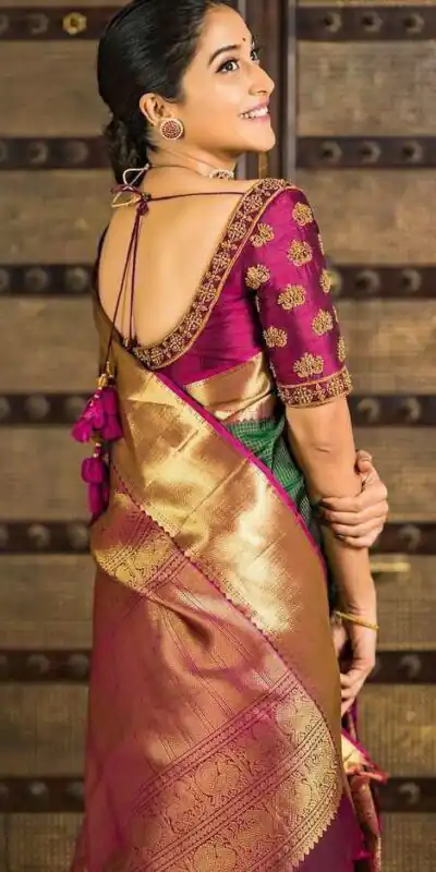 KPR 030 Green Color Soft Lichi Silk Saree with Lace Border & Lace Work. Best Price ₹1499. Delivery 4-6 Working Days. Shop now. | Creative Sarees, Bollywood Sarees, Designer Sarees, Embroidered Sarees, Ethnic Saree, Modern Digital sarees, Party Wear Sarees, Sarees