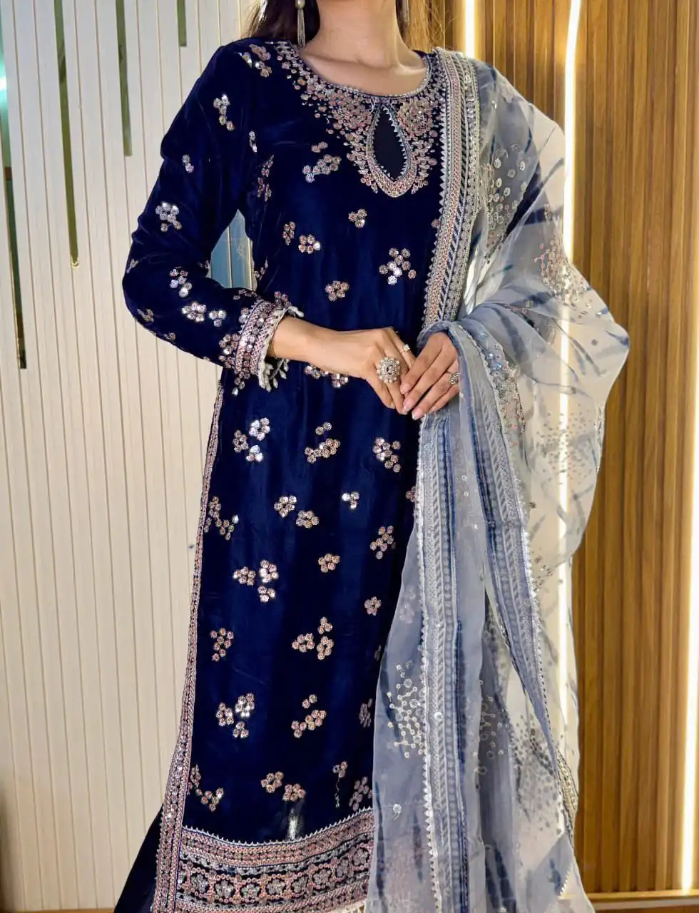 Navy Blue 9000 Velvet Embroidery Lace Work Salwar Suit