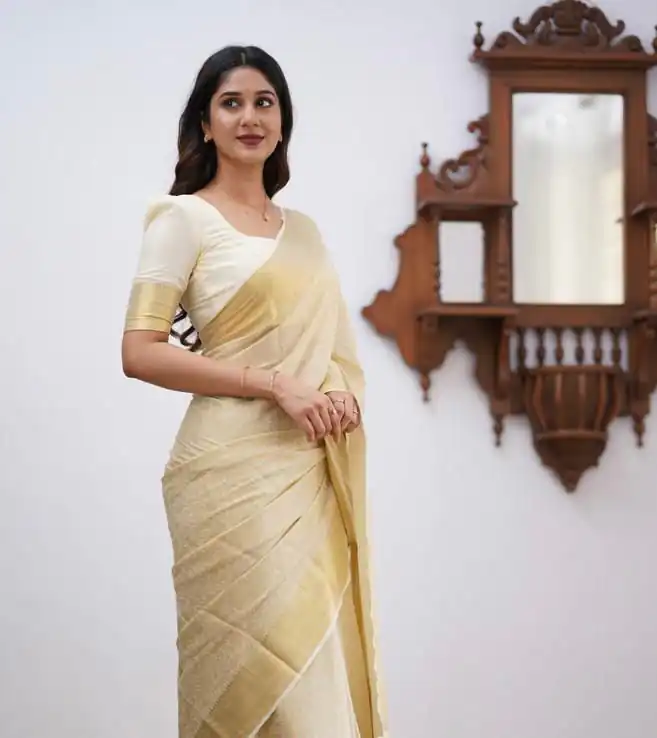 Off White Lichi Silk Border Jacquard Work Saree - Image 3