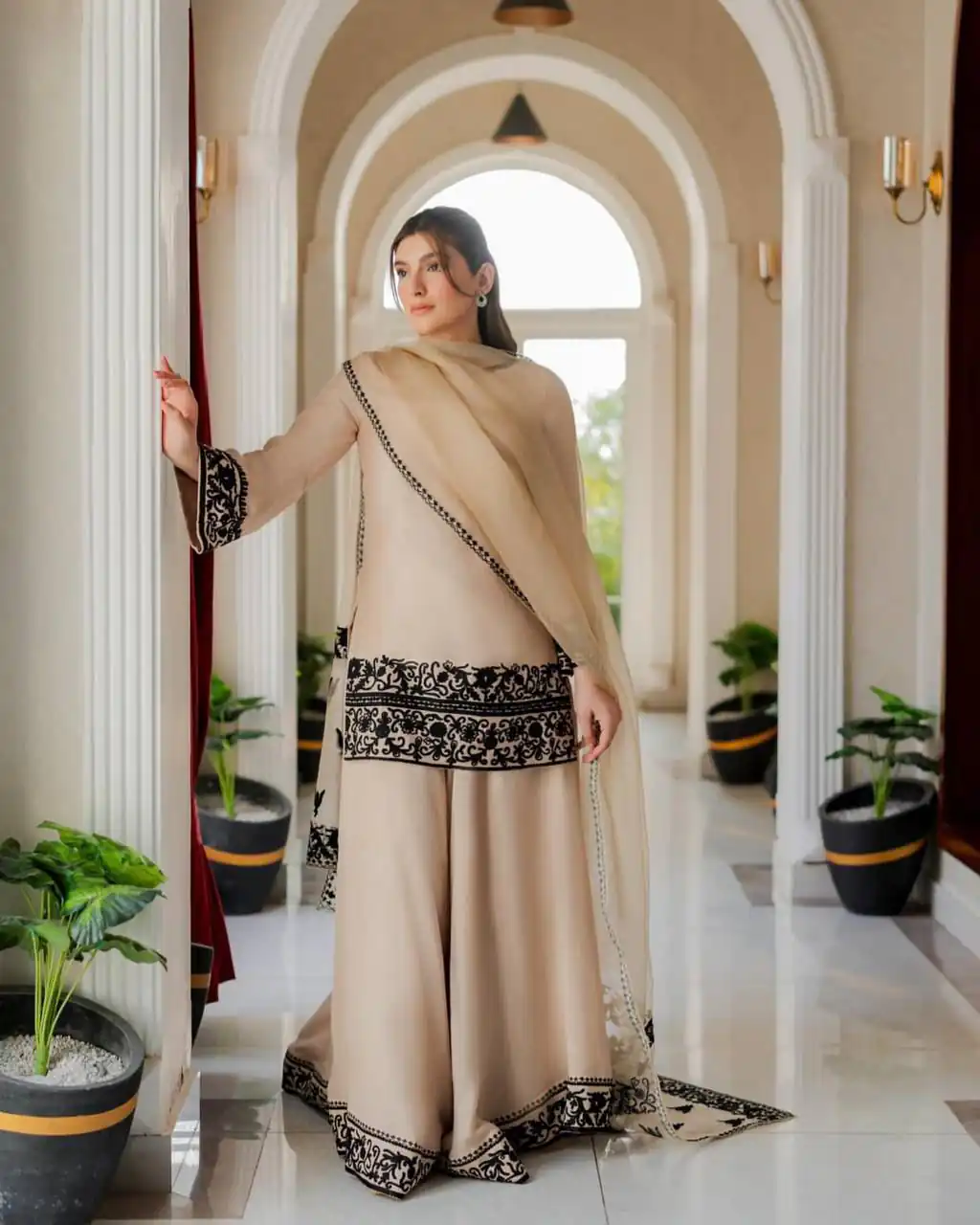 Off White Natural Crap Thread Work Salwar Suit