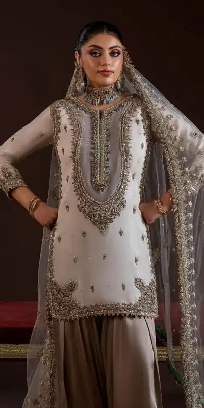 LG 2068 Off White Crape Silk Salwar Suit Perfect for Wedding, Party, Onam, Reception, Housewarming – . Grab it for ₹1999. Delivery 4-6 Working Day | Casual Suits, Jump Suits, Creative suits, Designer Suits, Palazzo Suits, Party Wear Suits, Patiala Suits, Salwar suit, Straight Suits