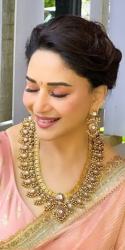 NC 5556 Peach Banarasi Crush Twil Embroidery Work Saree . Perfect for Wedding, Party, Onam, Family Gatherings, Festive Deal ₹1899. Delivery 4-6 Working Days | Creative Sarees, Bollywood Sarees, Designer Sarees, Embroidered Sarees, Ethnic Saree, Modern Digital sarees, Party Wear Sarees, Sarees