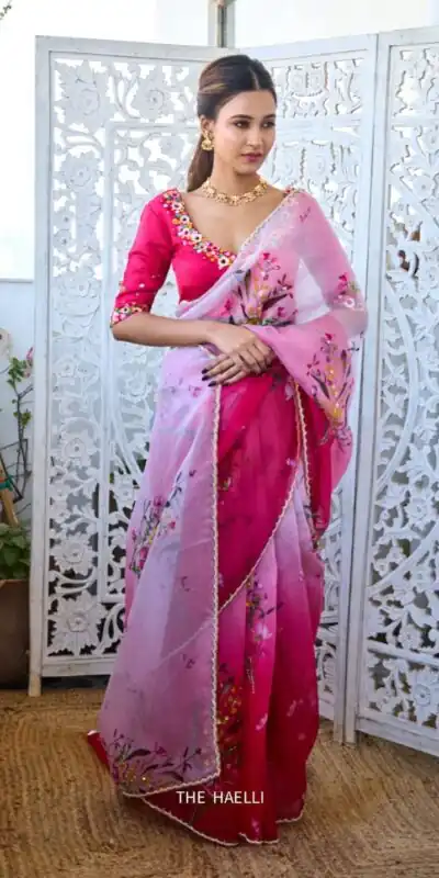 NC 5516 Pink oft Tebby Silk Saree. Perfect for Wedding, Party, Onam, Family Gatherings, Mehendi – Festive Deal ₹2499. Delivery 4-6 Working Days | Creative Sarees, Bollywood Sarees, Designer Sarees, Embroidered Sarees, Ethnic Saree, Modern Digital sarees, Party Wear Sarees, Sarees