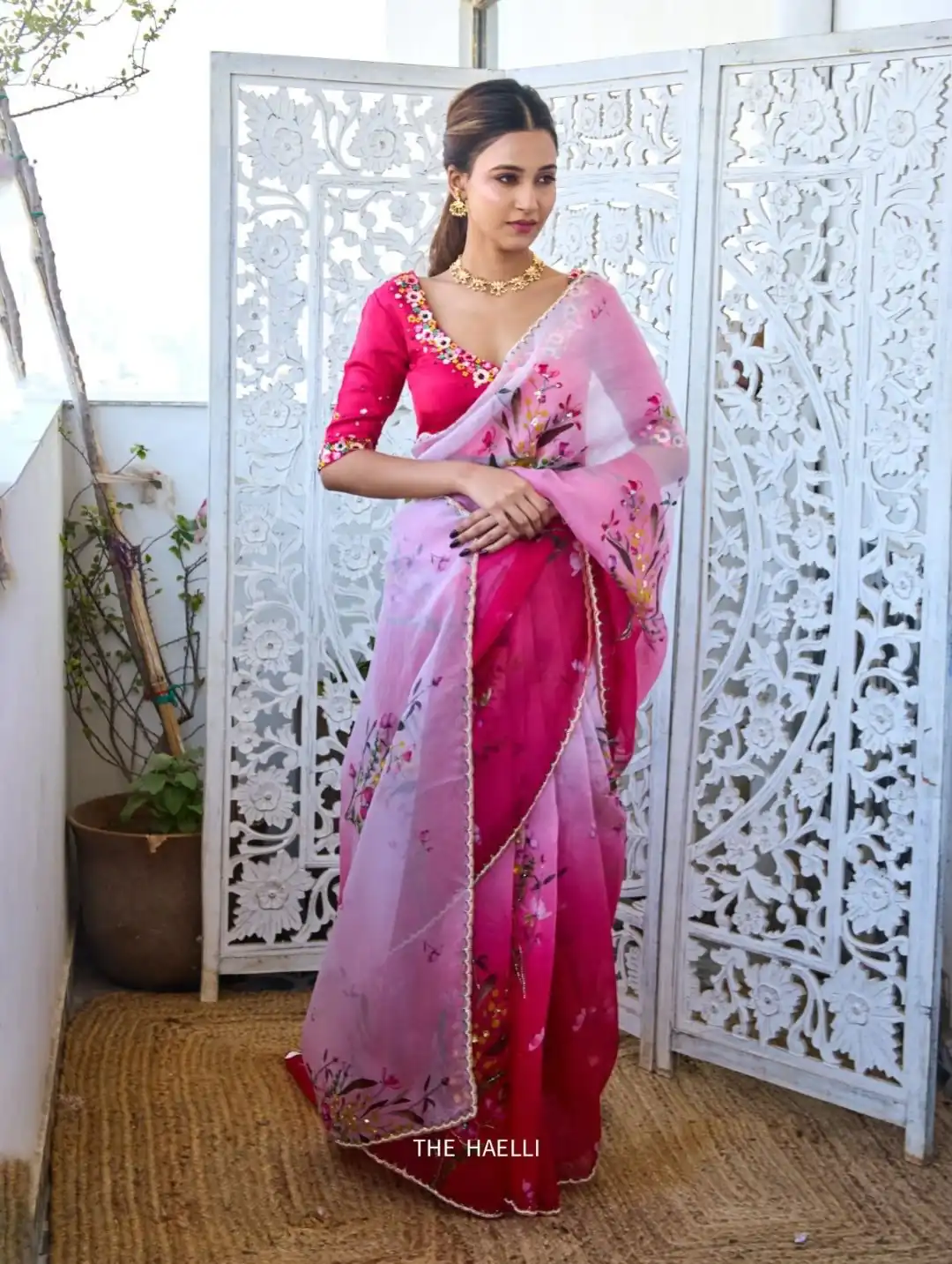 NC 5516 Pink oft Tebby Silk Saree. Perfect for Wedding, Party, Onam, Family Gatherings, Mehendi – Festive Deal ₹2499. Delivery 4-6 Working Days | Creative Sarees, Bollywood Sarees, Designer Sarees, Embroidered Sarees, Ethnic Saree, Modern Digital sarees, Party Wear Sarees, Sarees