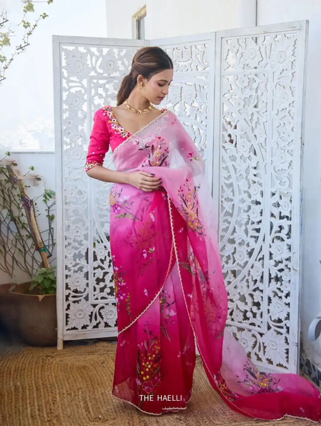 NC 5516 Pink oft Tebby Silk Saree. Perfect for Wedding, Party, Onam, Family Gatherings, Mehendi – Festive Deal ₹2499. Delivery 4-6 Working Days | Creative Sarees, Bollywood Sarees, Designer Sarees, Embroidered Sarees, Ethnic Saree, Modern Digital sarees, Party Wear Sarees, Sarees
