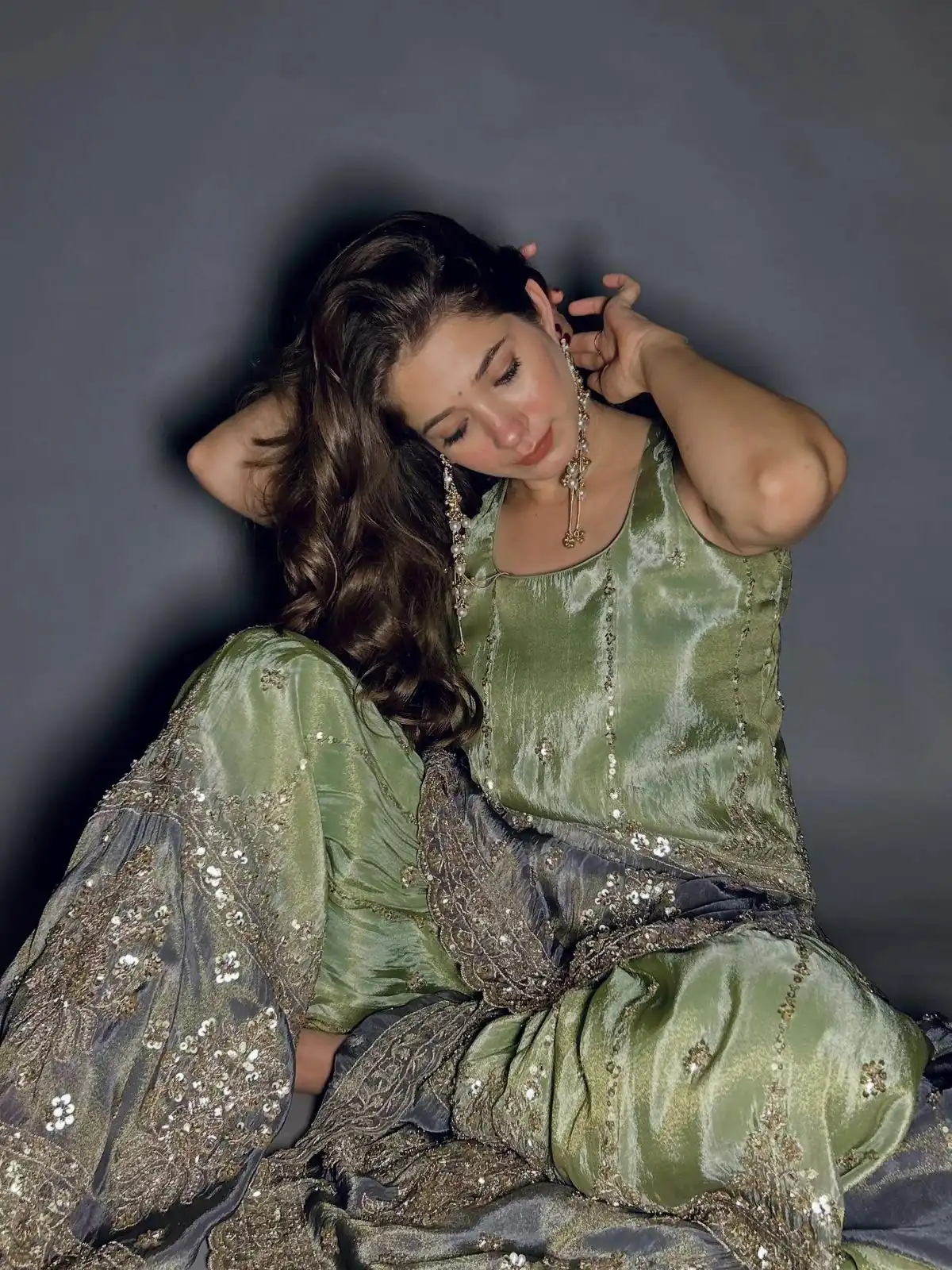 Pista Chinon Embroidery Work Salwar Suit - Image 12