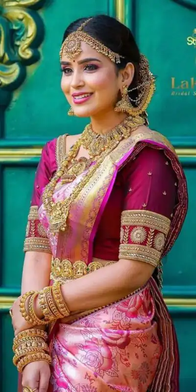 KP 4035 Peach Soft Lichi Silk Saree Perfect for Wedding, Party, Reception, Diwali, Ethnic Day – . Affordable Price ₹1449. Delivery 4-6 Working Days. | Creative Sarees, Bollywood Sarees, Designer Sarees, Embroidered Sarees, Ethnic Saree, Modern Digital sarees, Party Wear Sarees, Sarees