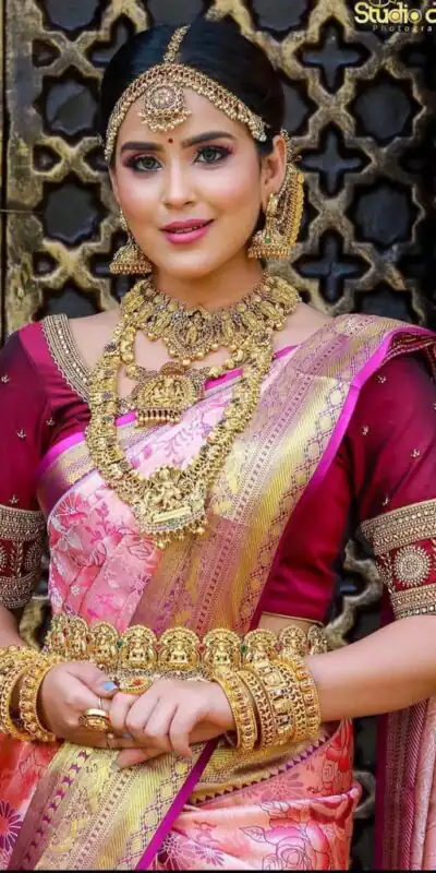 KP 4035 Peach Soft Lichi Silk Saree Perfect for Wedding, Party, Reception, Diwali, Ethnic Day – . Affordable Price ₹1449. Delivery 4-6 Working Days. | Creative Sarees, Bollywood Sarees, Designer Sarees, Embroidered Sarees, Ethnic Saree, Modern Digital sarees, Party Wear Sarees, Sarees