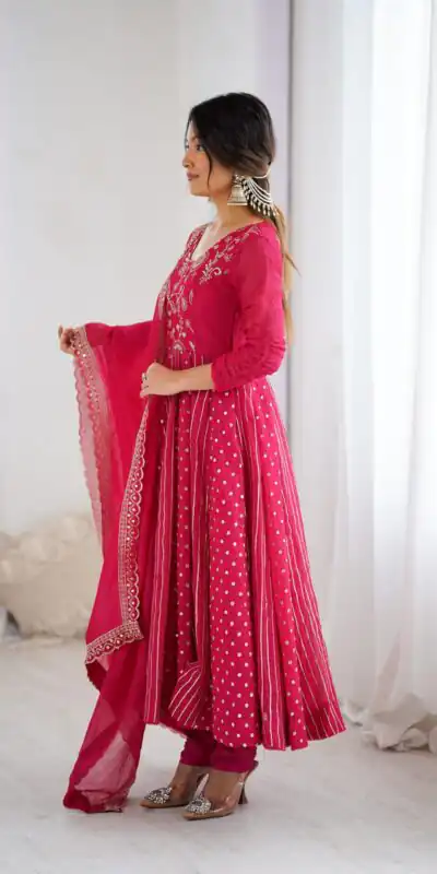 SRK 5293 Pink With Crunchy Silk With Fully Flair with Lace Work & Embroidery Work Anarkali Gown . Introductory Price ₹2149. Delivery 4-6 Worki | Bollywood Gowns, Creative Gowns, Designer Gowns, Embroidered Gowns, Gowns, Party Wear Gowns