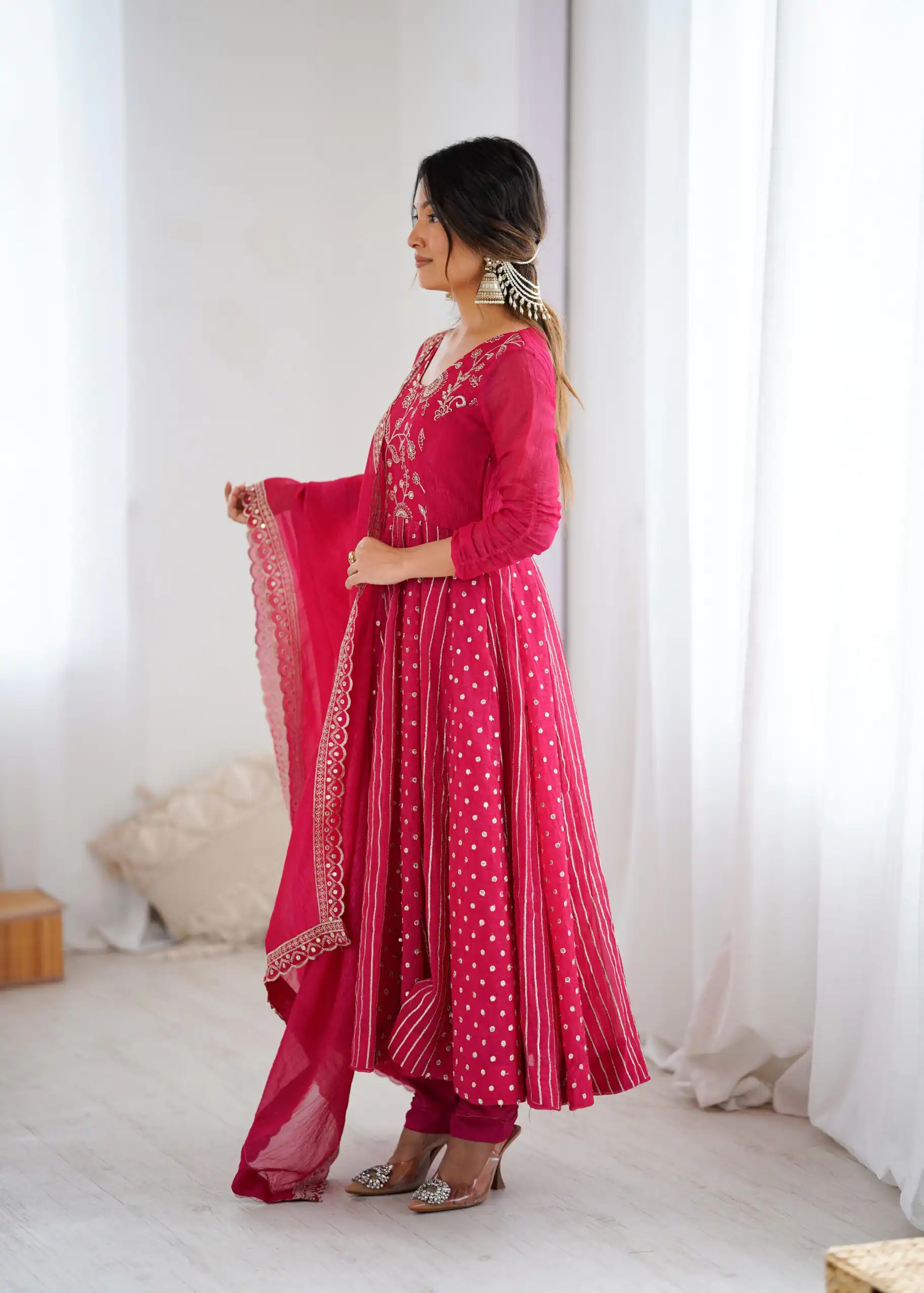 SRK 5293 Pink With Crunchy Silk With Fully Flair with Lace Work & Embroidery Work Anarkali Gown . Introductory Price ₹2149. Delivery 4-6 Worki | Bollywood Gowns, Creative Gowns, Designer Gowns, Embroidered Gowns, Gowns, Party Wear Gowns